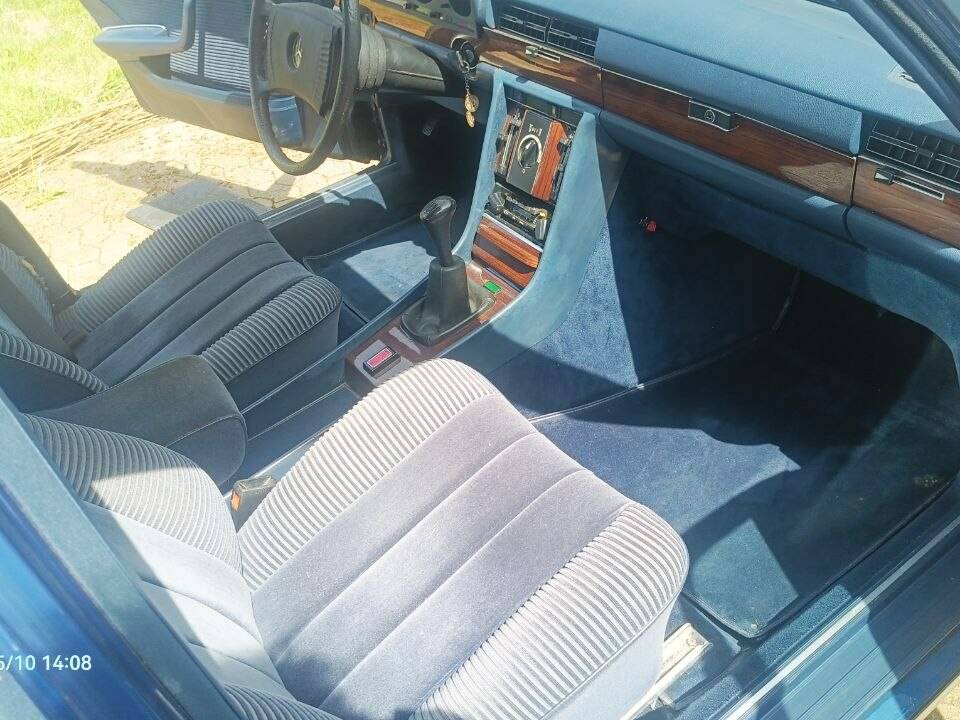 Bild 14/14 von Mercedes-Benz 280 SE (1976)
