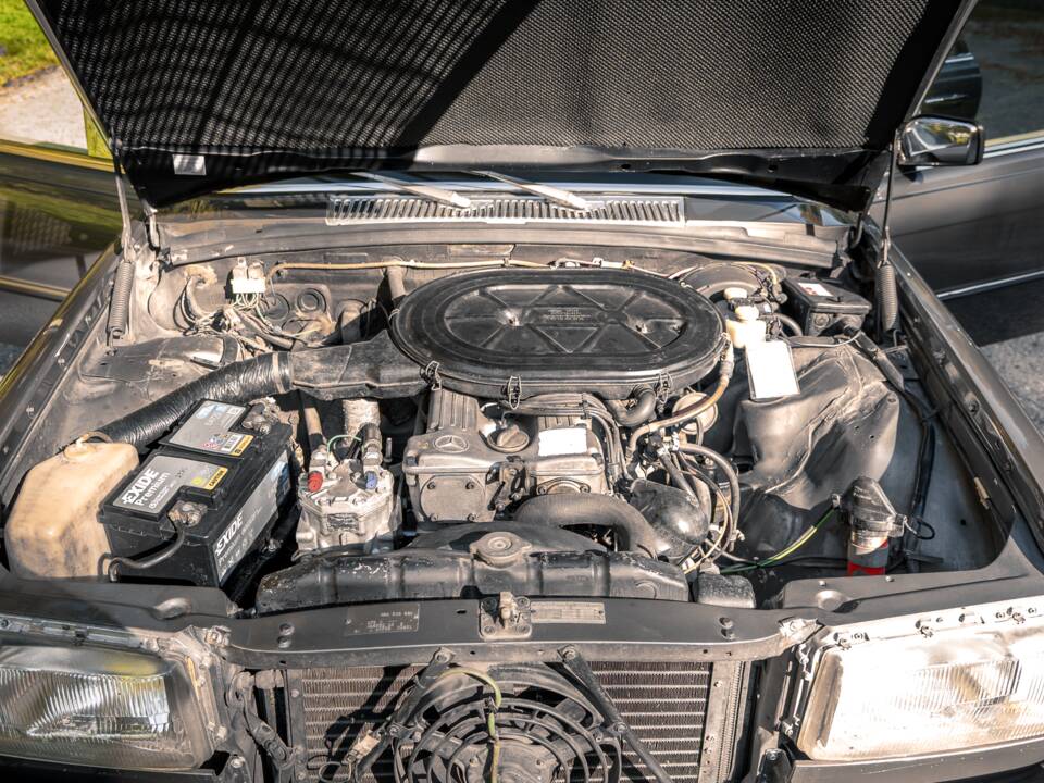 Bild 92/105 von Mercedes-Benz 280 S (1972)