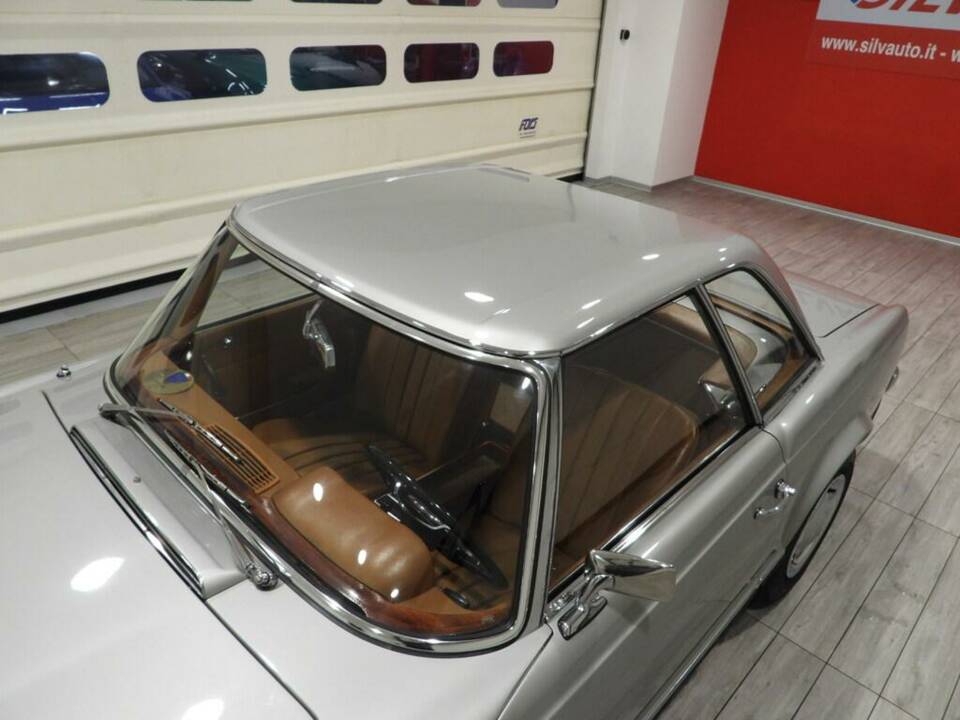 Image 11/15 de Mercedes-Benz 230 SL (1966)