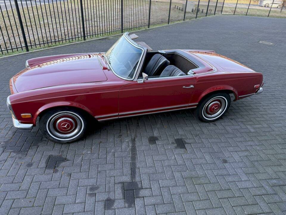 Image 4/36 of Mercedes-Benz 250 SL (1968)
