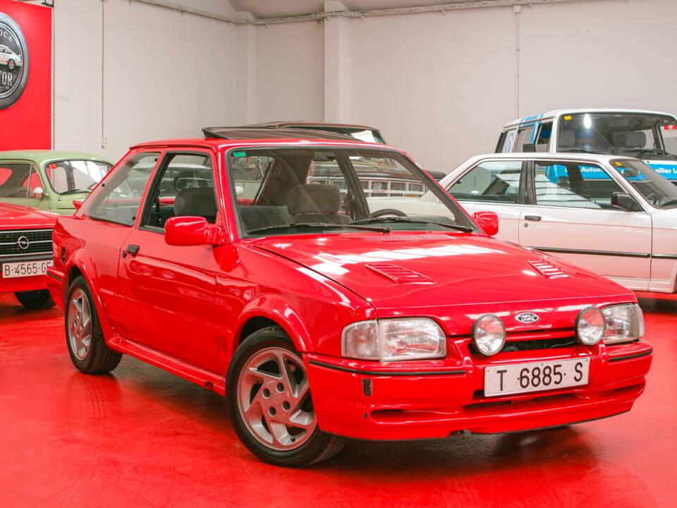 Bild 1/23 von Ford Escort turbo RS (1986)