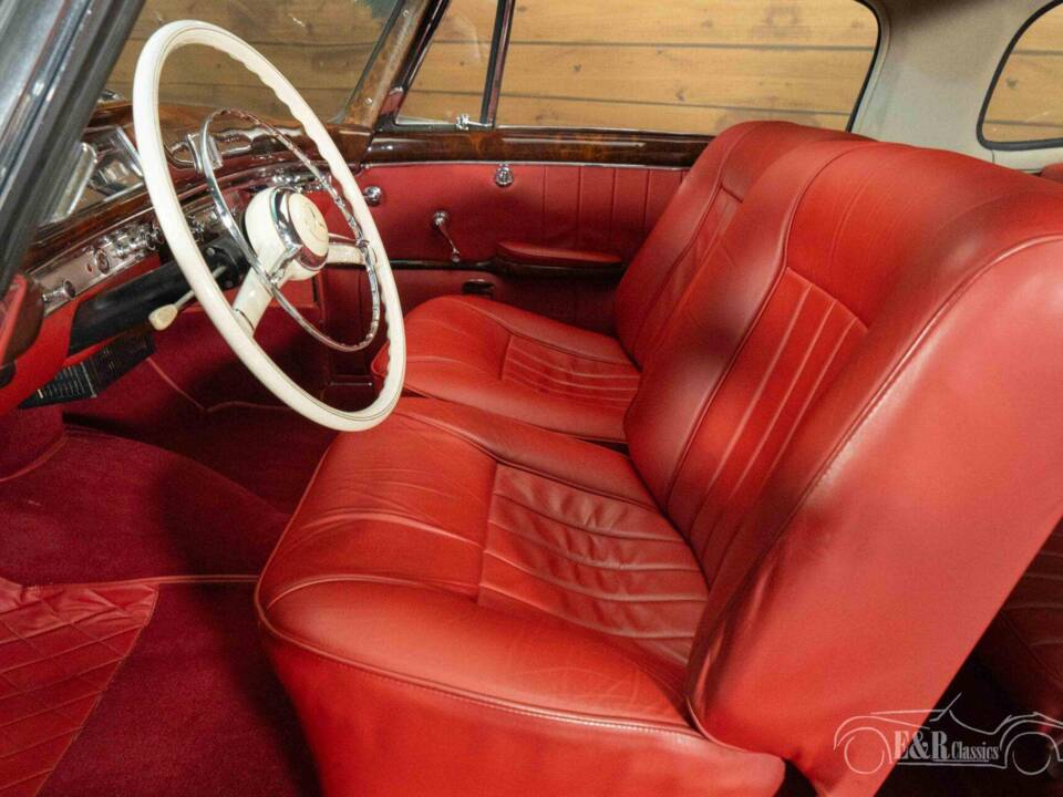 Bild 10/19 von Mercedes-Benz 220 S (1959)