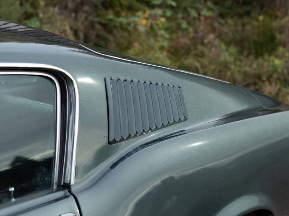 Image 25/44 of Ford Mustang 351 (1967)