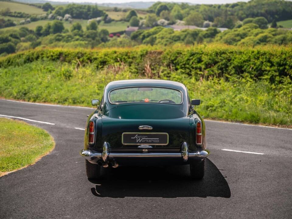 Afbeelding 29/76 van Aston Martin DB 4 (1961)