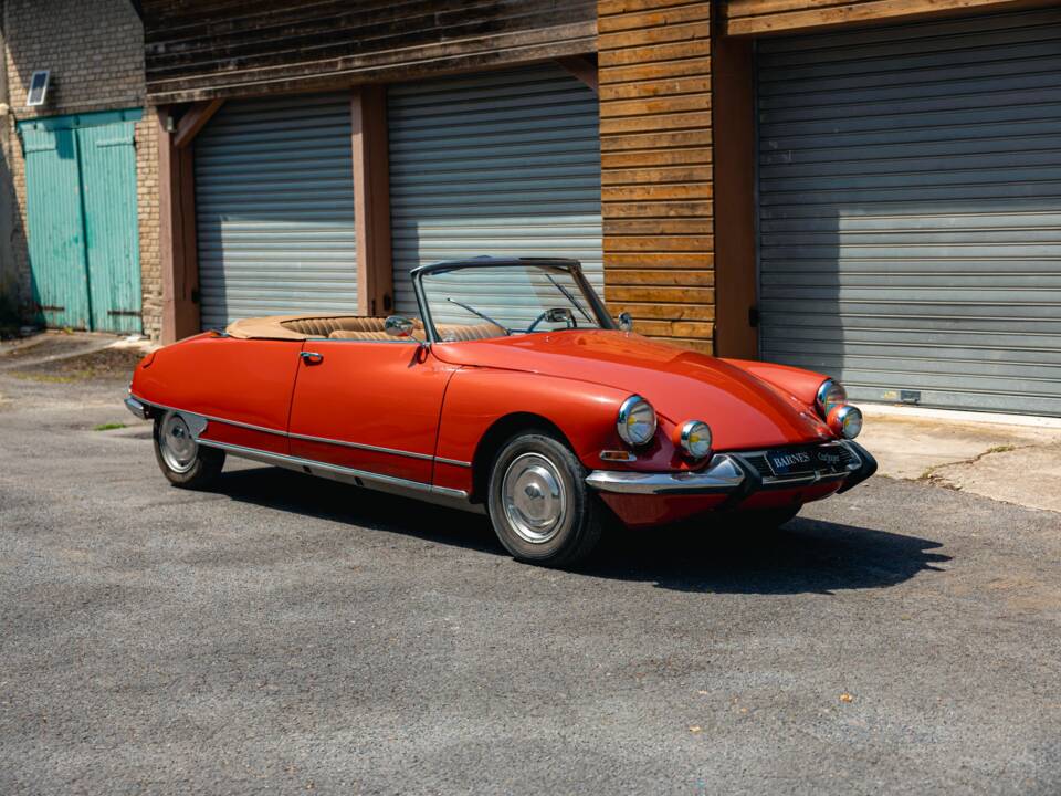 Image 10/56 of Citroën DS 21 Chapron (1967)
