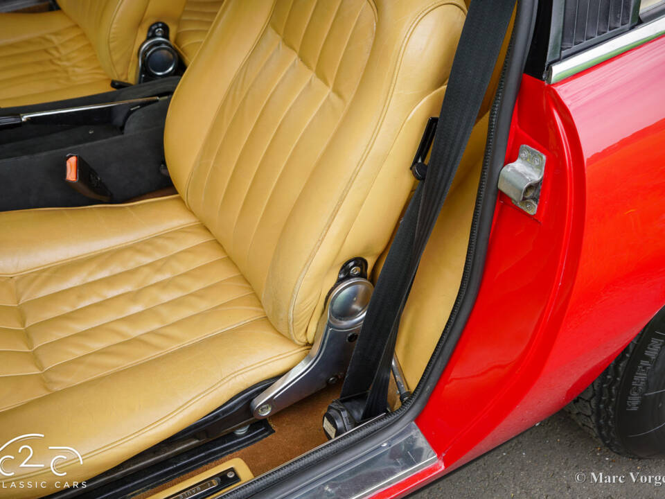 Image 12/80 of Ferrari 365 GTC&#x2F;4 (1972)