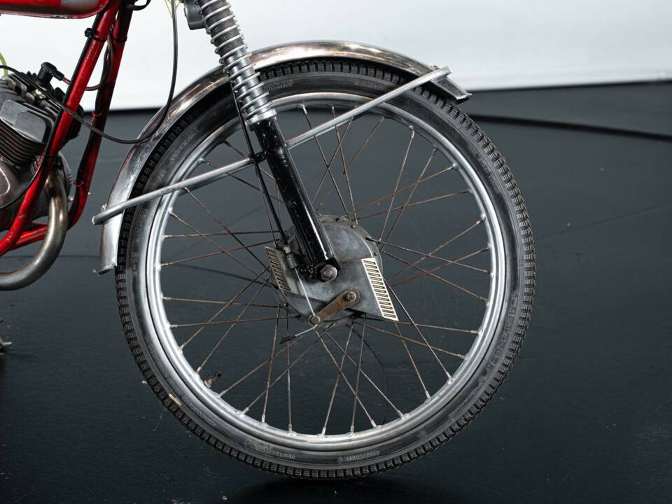 Afbeelding 31/31 van BM DUMMY (1963)