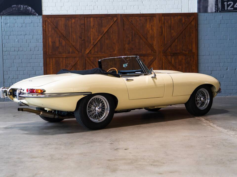 Afbeelding 24/28 van Jaguar E-Type 3.8 (1963)