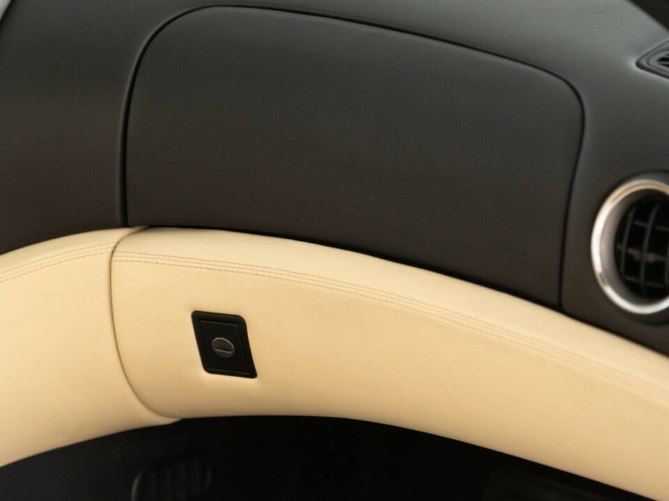 Image 40/47 of Ferrari 550 Maranello (1997)