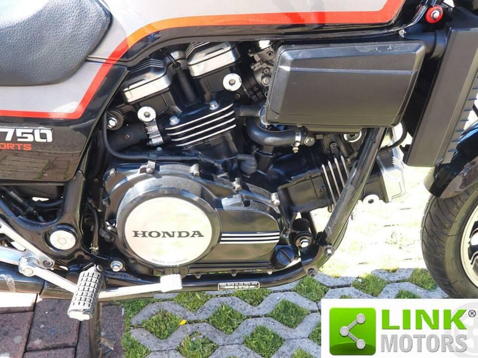 Image 9/10 of Honda DUMMY (1985)
