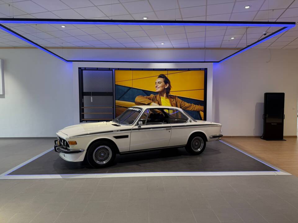 Image 2/35 of BMW 3.0 CS (1974)