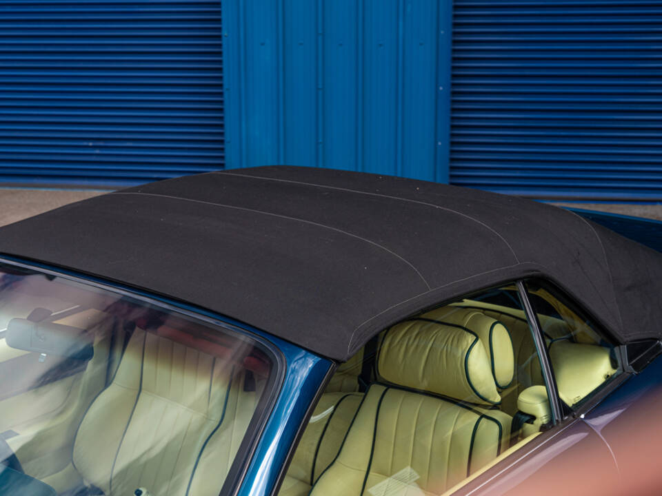 Image 29/36 de Aston Martin Virage Volante (1995)