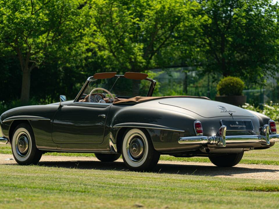 Imagen 17/50 de Mercedes-Benz 190 SL (1962)