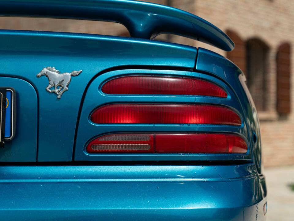 Image 17/50 of Ford Mustang (1994)