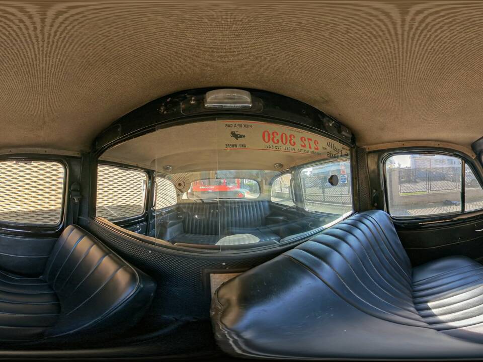 Afbeelding 34/34 van Austin FX 4 D London Taxi (1961)