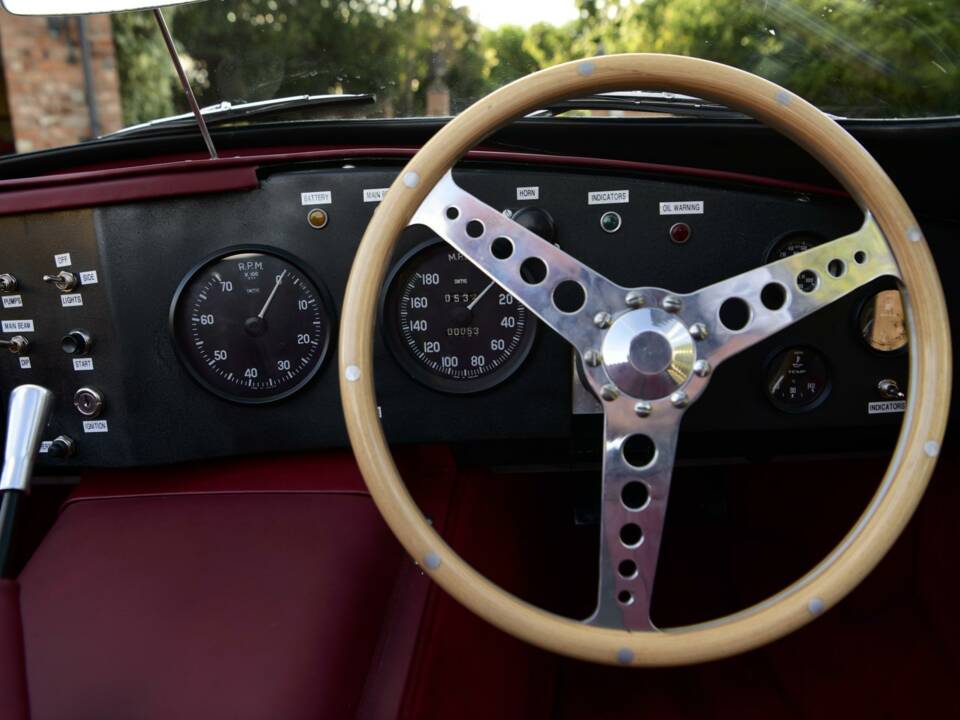Afbeelding 35/50 van Jaguar XK-SS (1967)