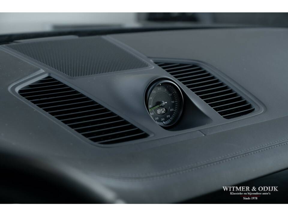 Image 25/32 of Porsche Cayenne Coupé E-Hybrid (2020)