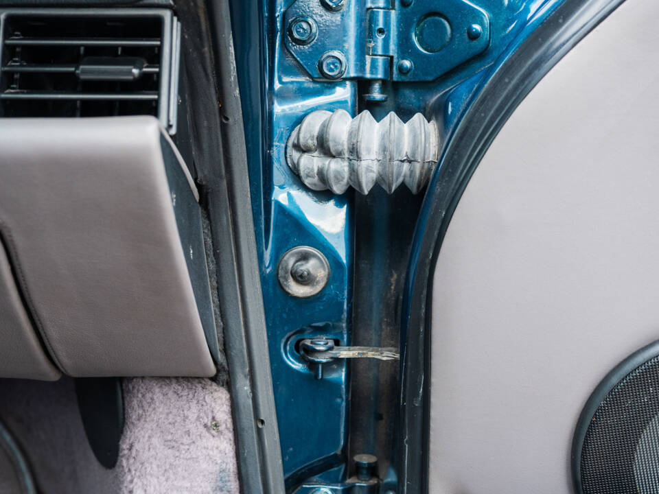 Image 46/87 of Porsche 911 Turbo 3.3 (1991)