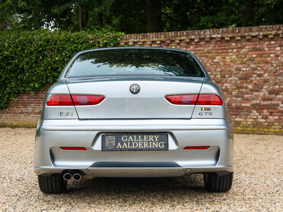 Afbeelding 26/50 van Alfa Romeo 156 3.2 V6 GTA (2004)