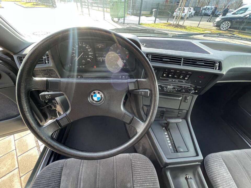 Afbeelding 9/26 van BMW 732i (1986)