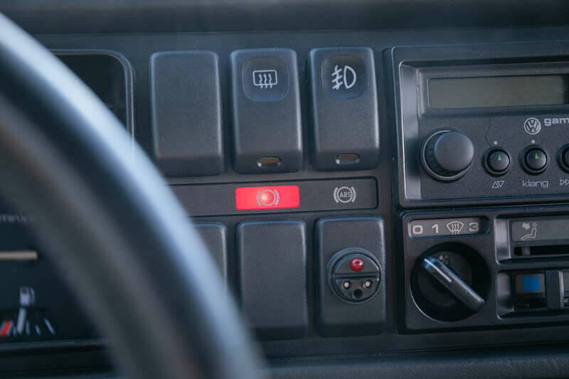 Imagen 37/50 de Volkswagen Golf Mk II GTi G60 1.8 (1989)