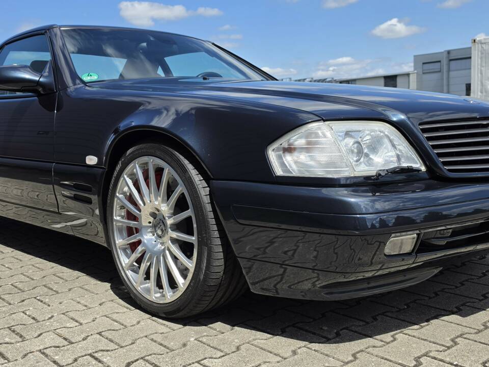 Image 21/100 of Mercedes-Benz SL 500 (1999)