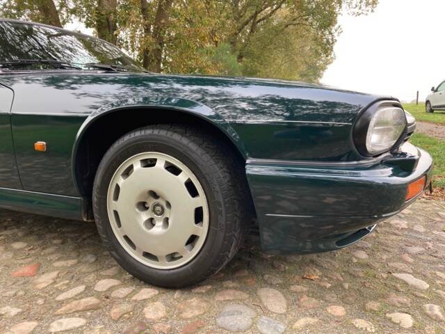 Image 9/47 of Jaguar XJS 6.0 V12 (1992)