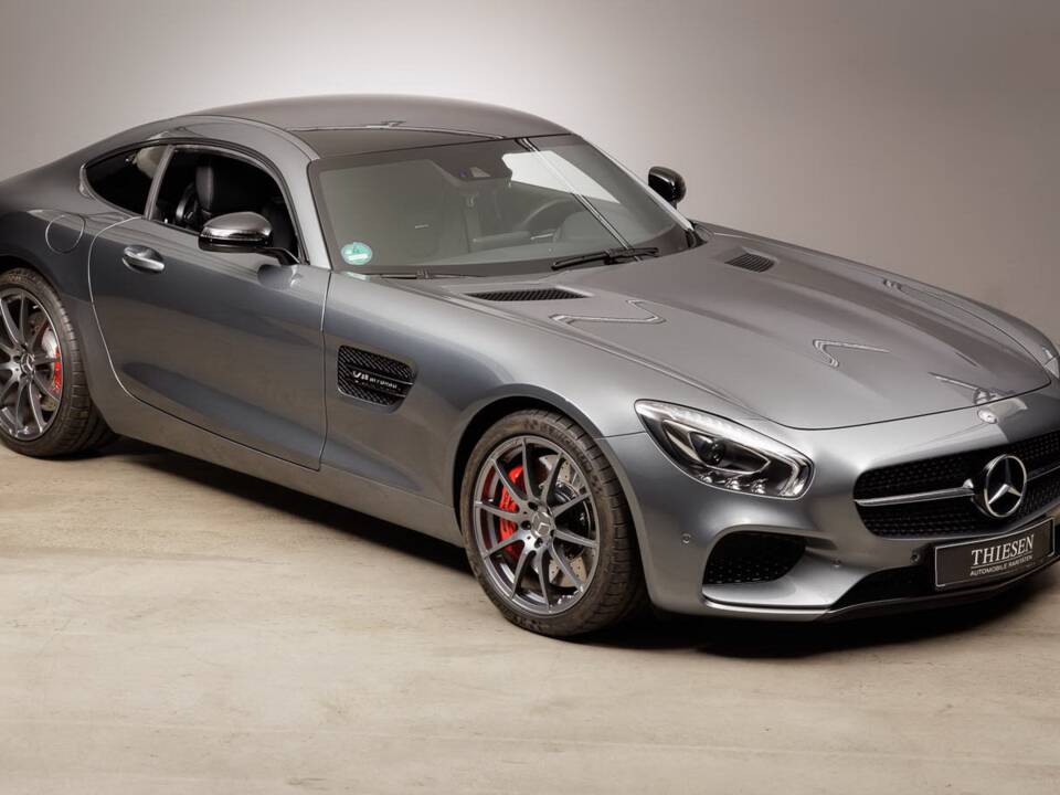 Image 2/29 of Mercedes-AMG GT-S (2015)