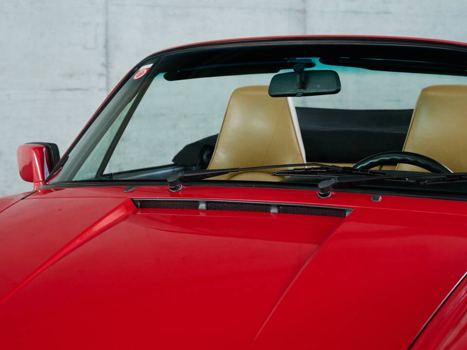 Bild 14/50 von Porsche 911 Carrera 2 (1990)