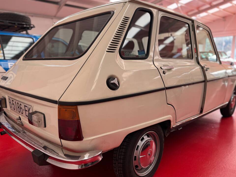 Image 6/19 of Renault R 6 GTL (1980)