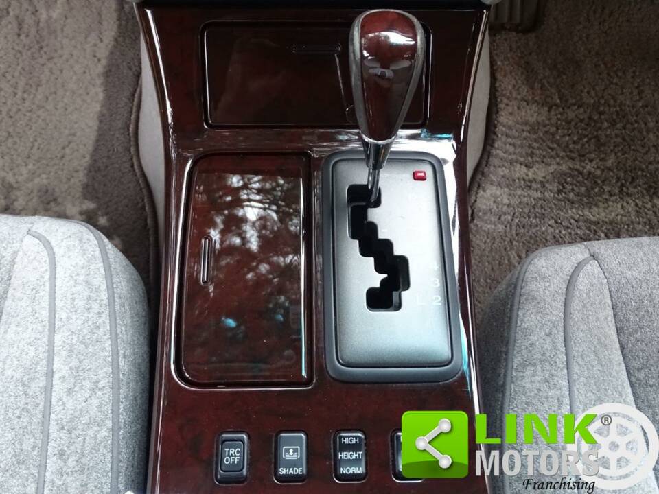 Image 9/10 de Toyota Crown Majesta (1999)