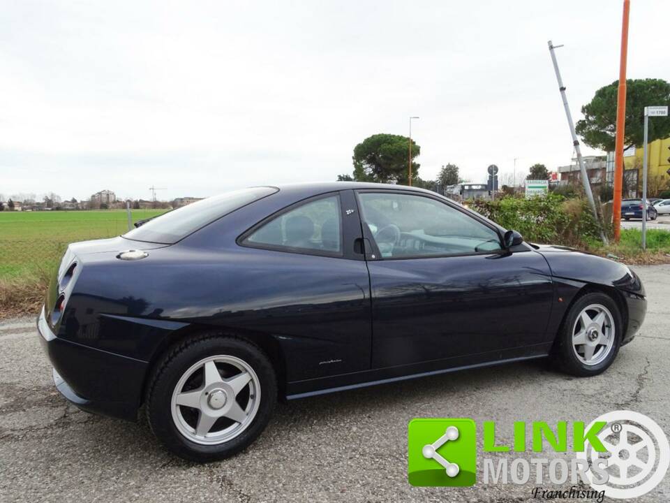Image 5/10 de FIAT Coupé 2.0 20V (1998)