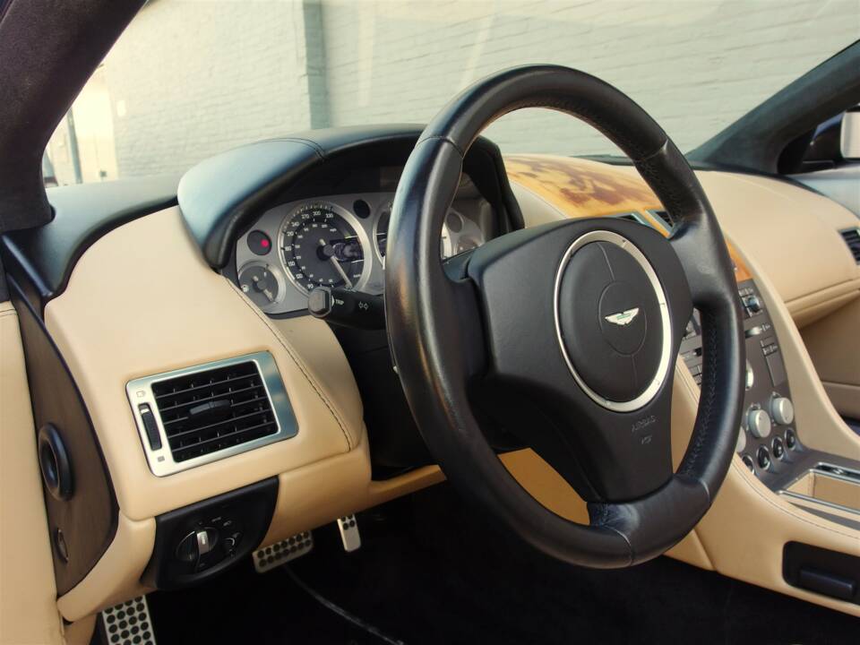Bild 60/99 von Aston Martin DB 9 Volante (2006)