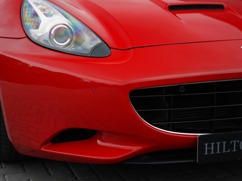 Image 35/50 of Ferrari California (2010)