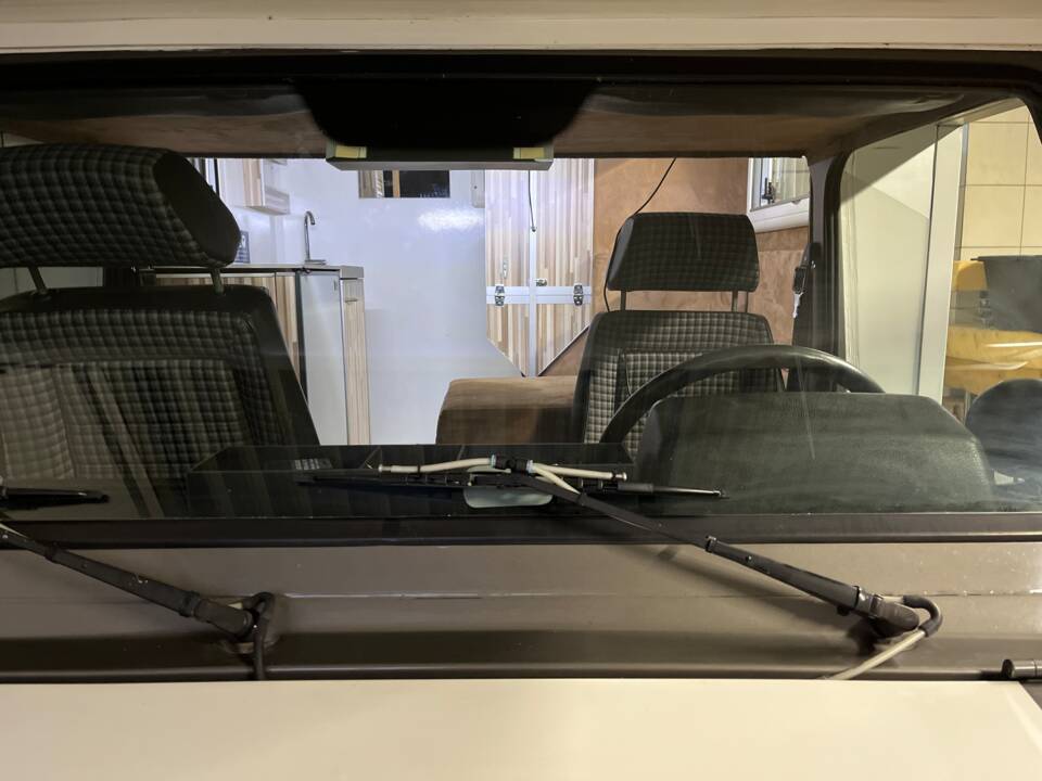 Bild 12/15 von Mercedes-Benz G 500 (lang) (1984)