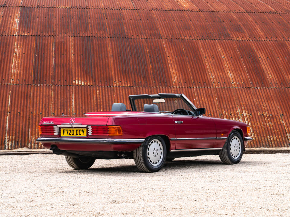 Immagine 12/36 di Mercedes-Benz 300 SL (1989)