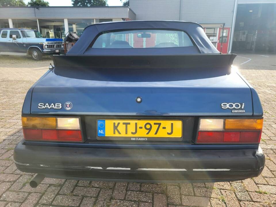 Image 6/8 de Saab 900 2.0i 16V (1992)