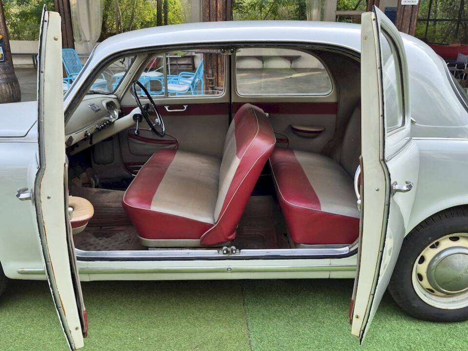 Image 31/53 of Lancia Appia C10 (1957)