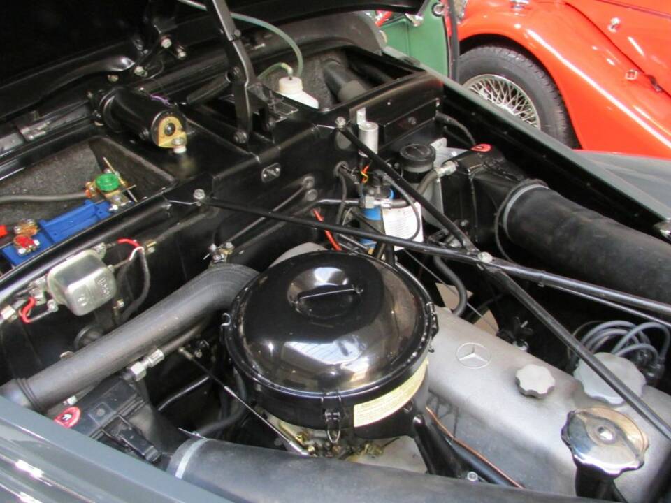 Bild 20/23 von Mercedes-Benz 220 Coupe (1955)