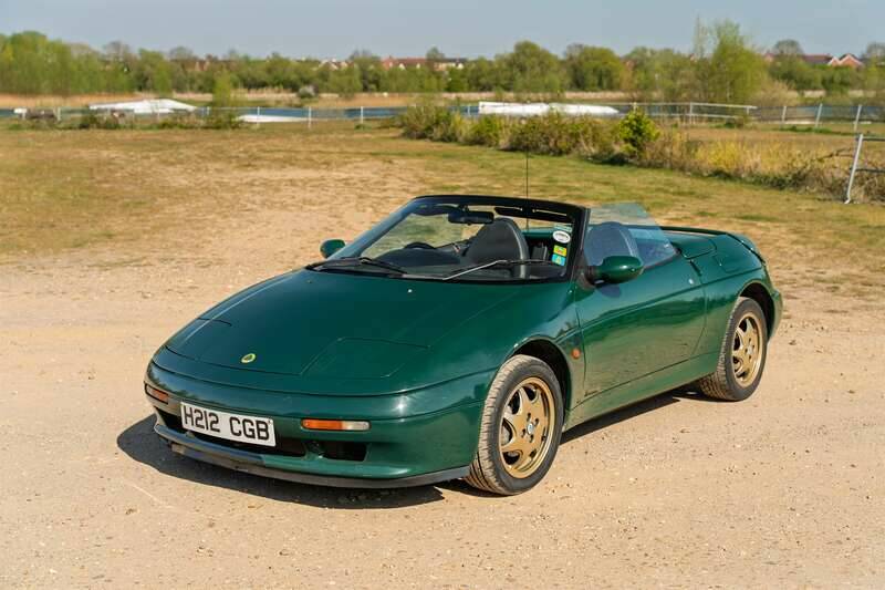 Image 49/50 of Lotus Elan (1991)