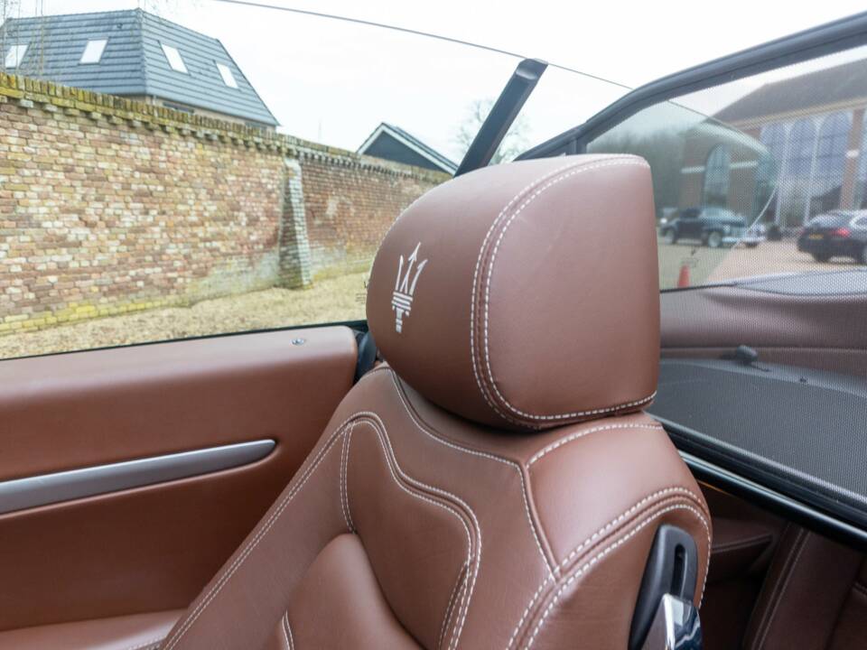 Bild 41/50 von Maserati GranCabrio Sport (2015)