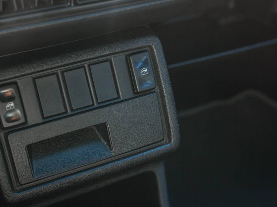 Bild 31/58 von Volkswagen Golf II GTi 1.8 (1988)