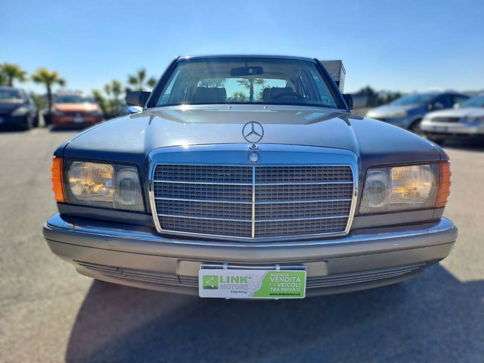 Image 8/50 of Mercedes-Benz 300 SE (1990)