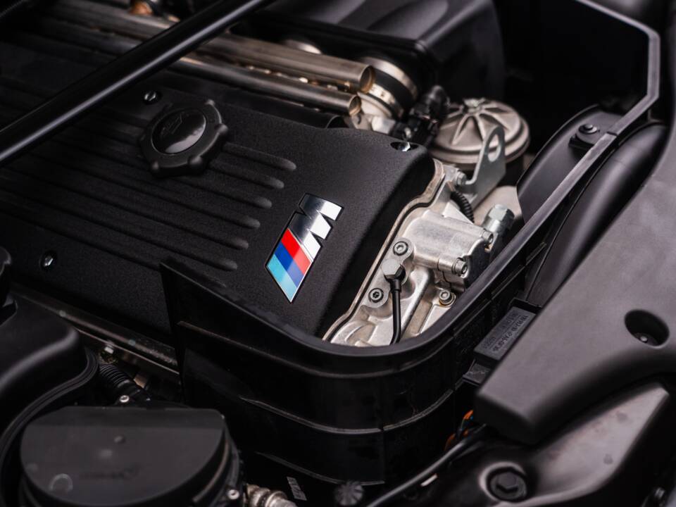 Bild 18/68 von BMW M3 (2003)