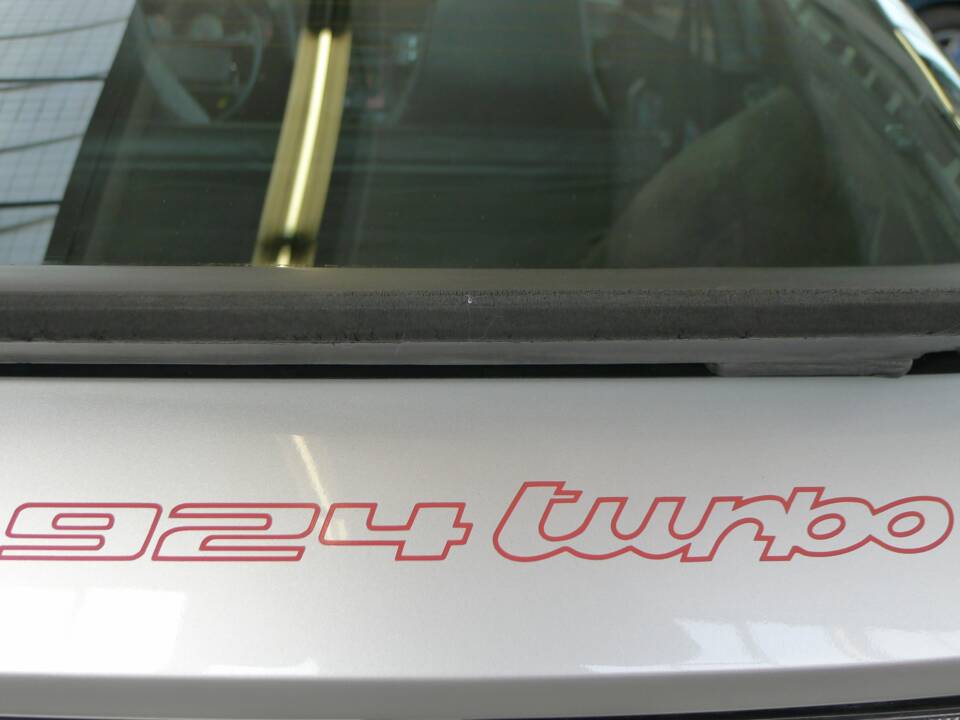 Bild 26/32 von Porsche 924 Turbo (1979)