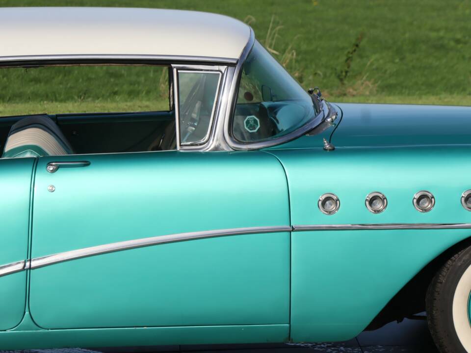 Image 20/50 of Buick 60 Century Riviera (1955)