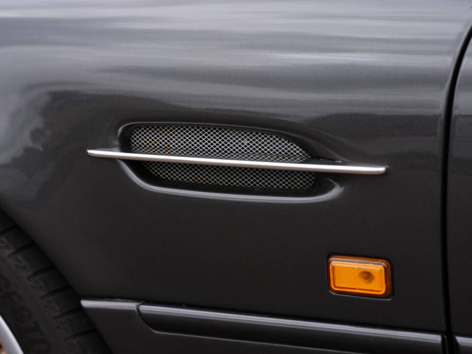 Bild 22/42 von Aston Martin DB 7 Vantage (2001)