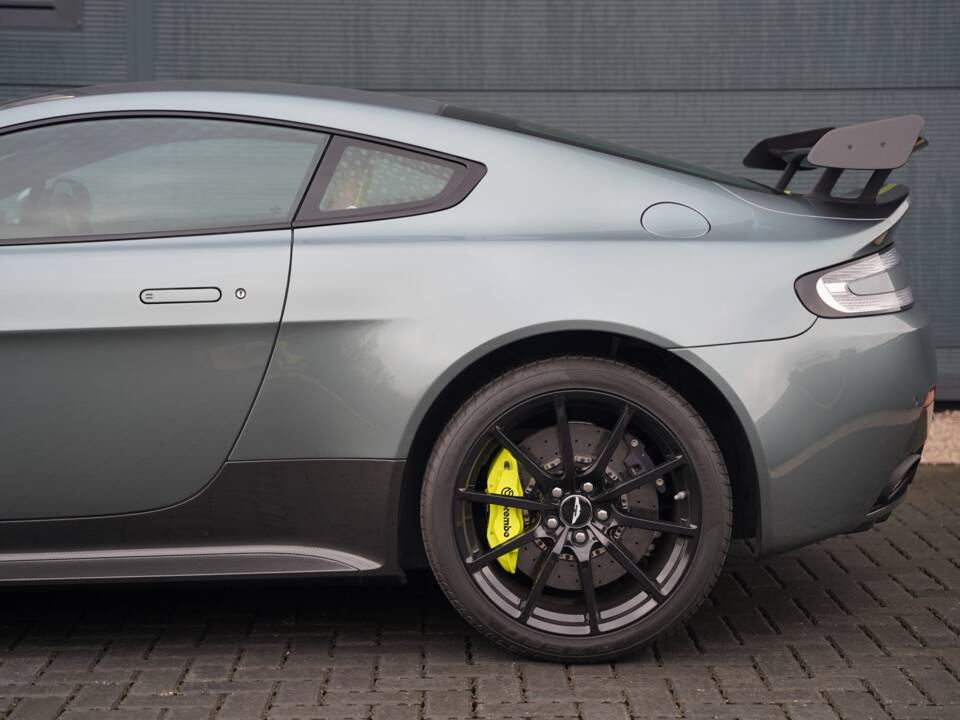 Bild 10/50 von Aston Martin V12 Vantage AMR (2017)