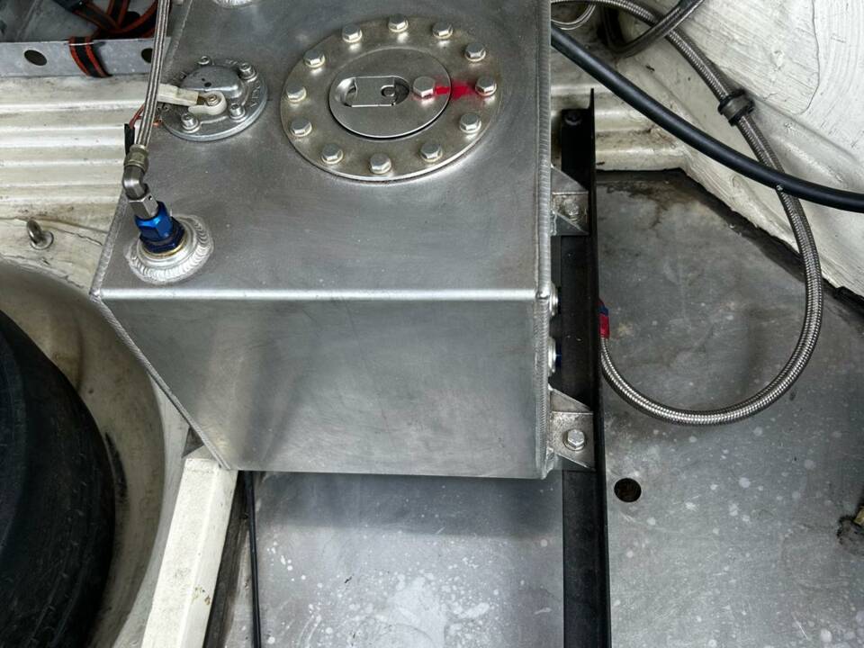 Bild 45/56 von BMW 2002 ti (1969)