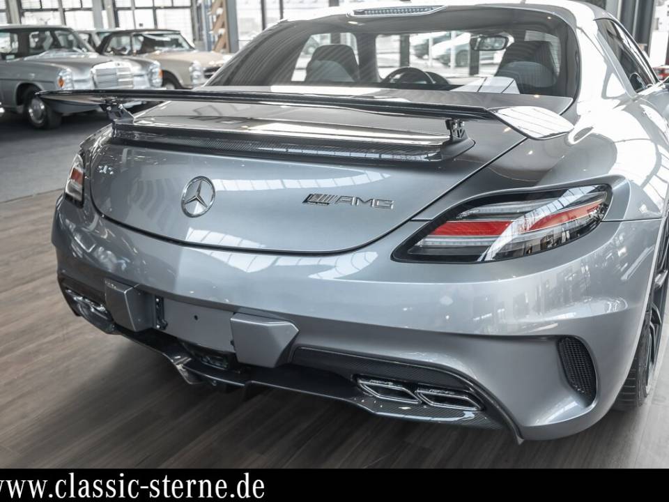 Image 11/15 de Mercedes-Benz SLS AMG Black Series (2013)